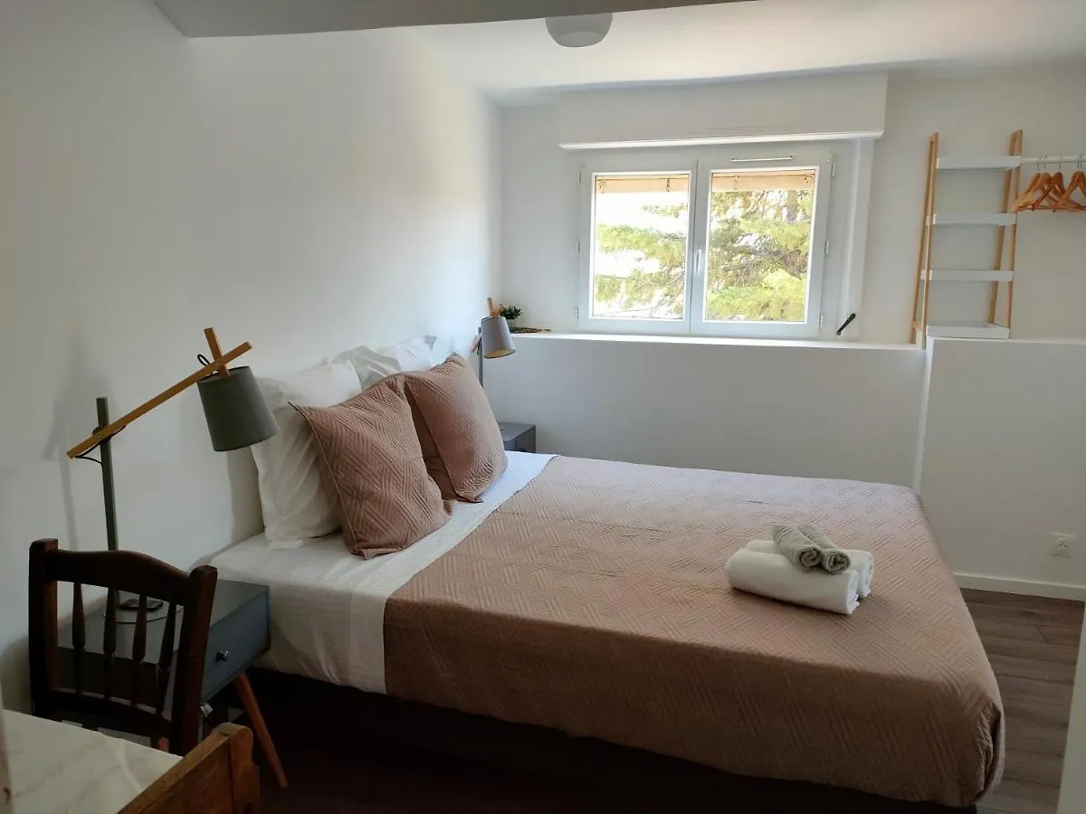 3 rooms, 2 bathrooms, in a villa. Lightfull, quiet&charm Cannes Francia